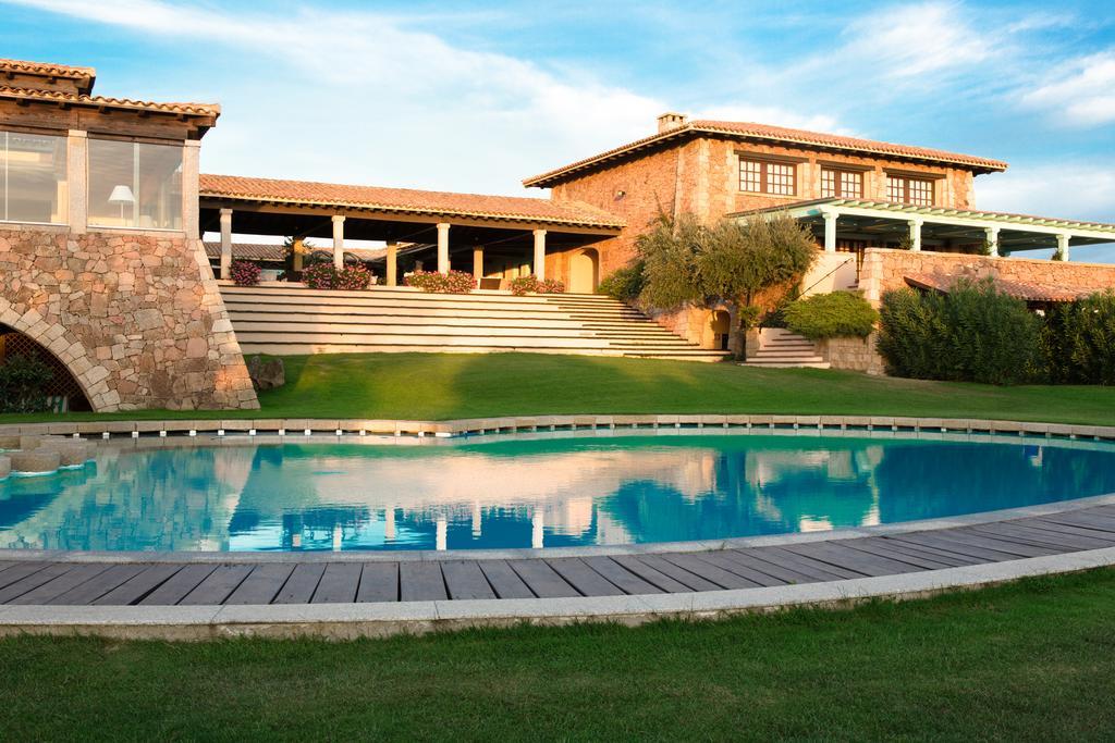 Due Lune Puntaldia Resort&Golf San Teodoro  Esterno foto