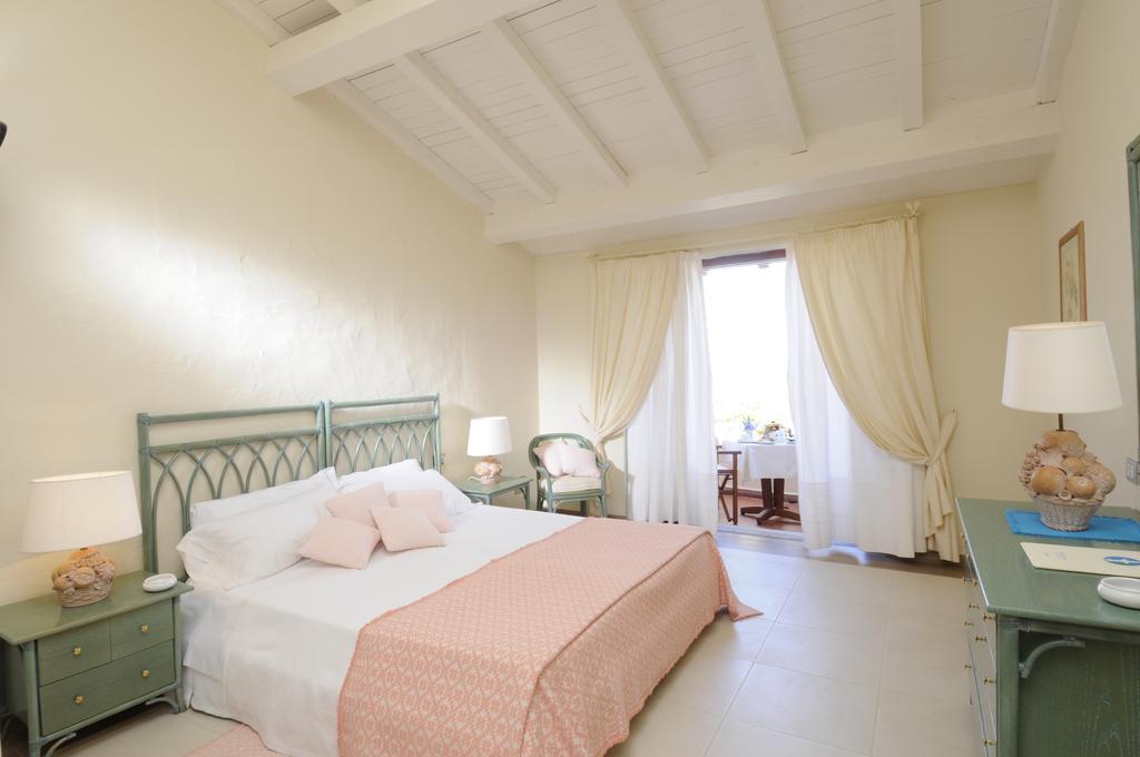 Due Lune Puntaldia Resort&Golf San Teodoro  Esterno foto